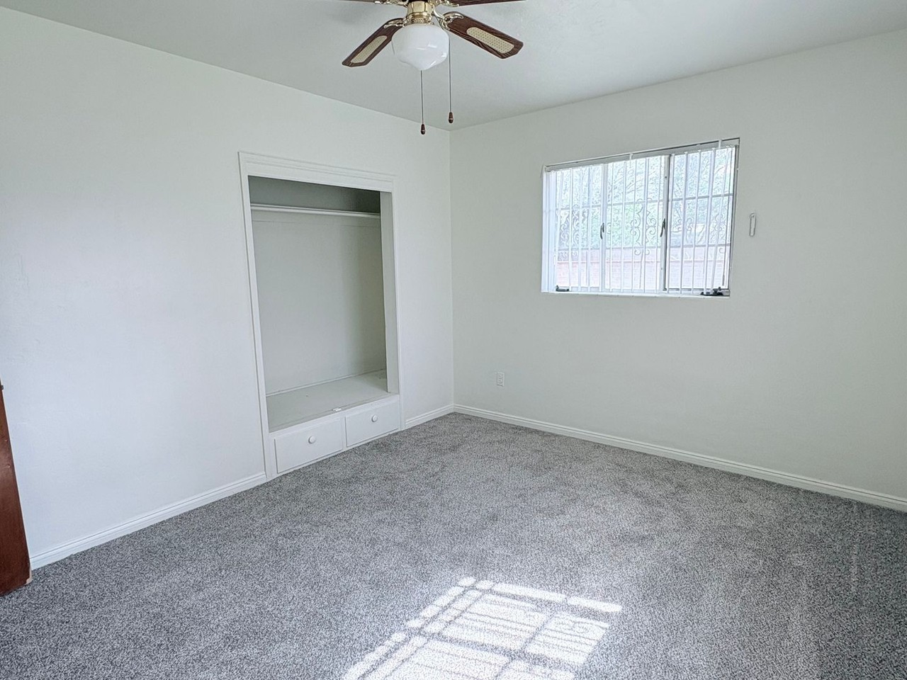 2504 E Monte Vista Dr - Photo 7 of 24