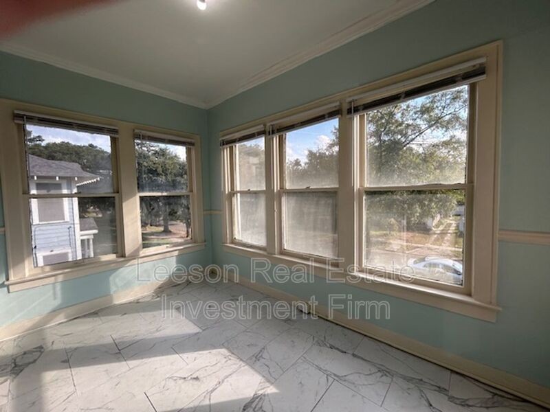 322 College St #C - Photo 5 of 16