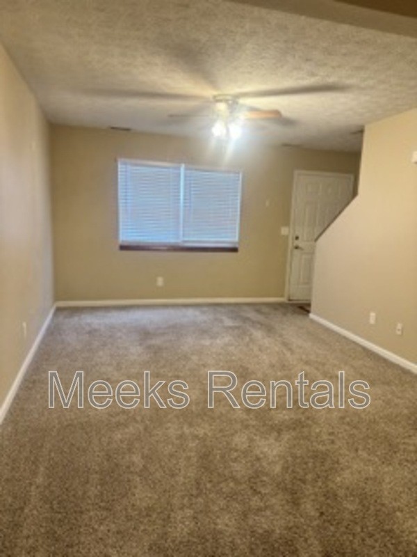 126 Mount Vernon Ln - Photo 3 of 7
