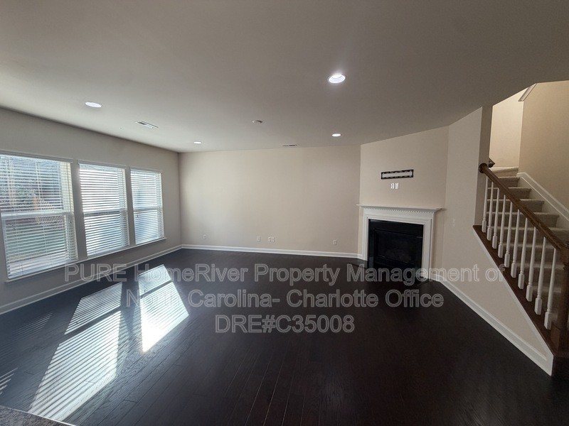 150 Farmers Folly Dr - Photo 6 of 44