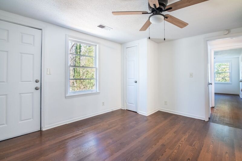 119 Wheeler Dr - Photo 3 of 20