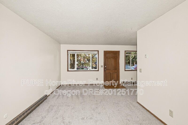 1129 Se 27th Ave - Photo 6 of 21