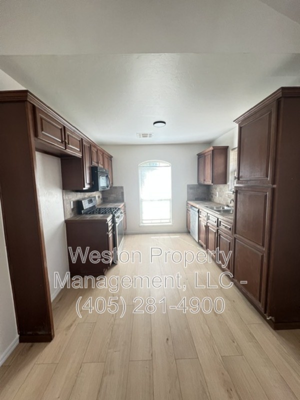 2361 Nw 197th St - Photo 6 of 16