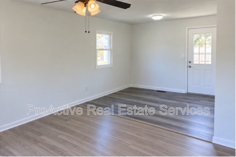 304 South Ave - Photo 4 of 4