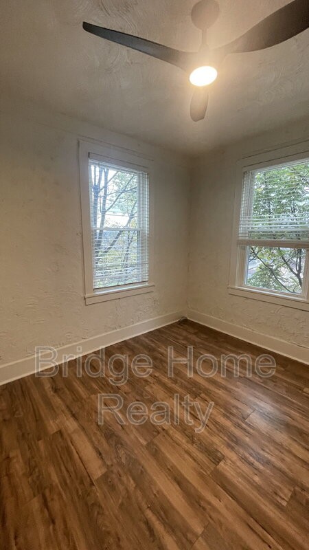 802 13th St #1 - Photo 4 of 22