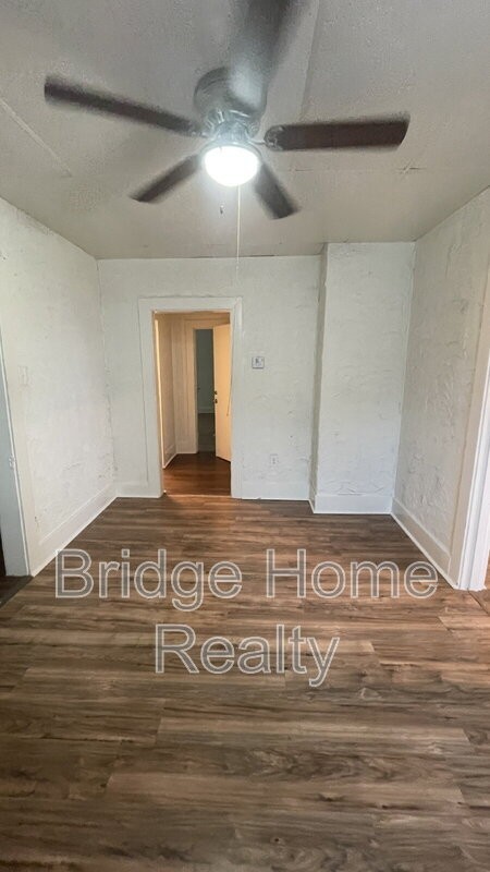 802 13th St #1 - Photo 5 of 22