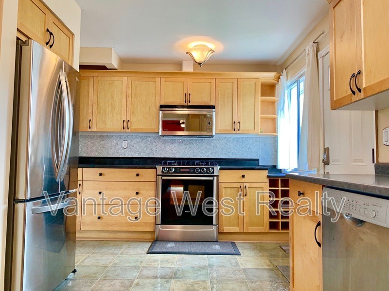 2677A Springfield Rd - Photo 4 of 39