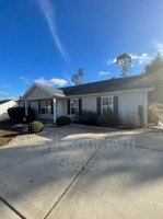 featured image of 15 Junction Ct