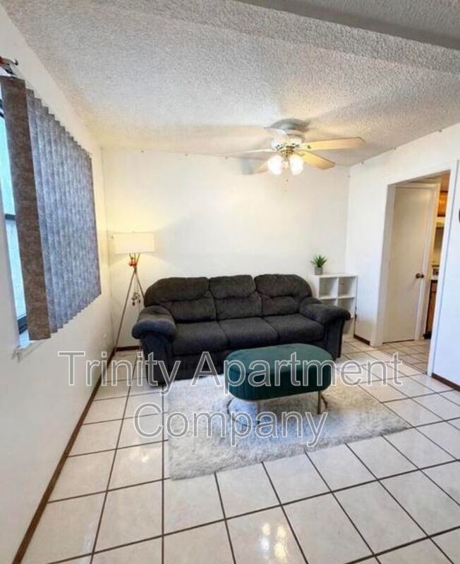 12000 Stilwell Dr Ne #C - Photo 2 of 9