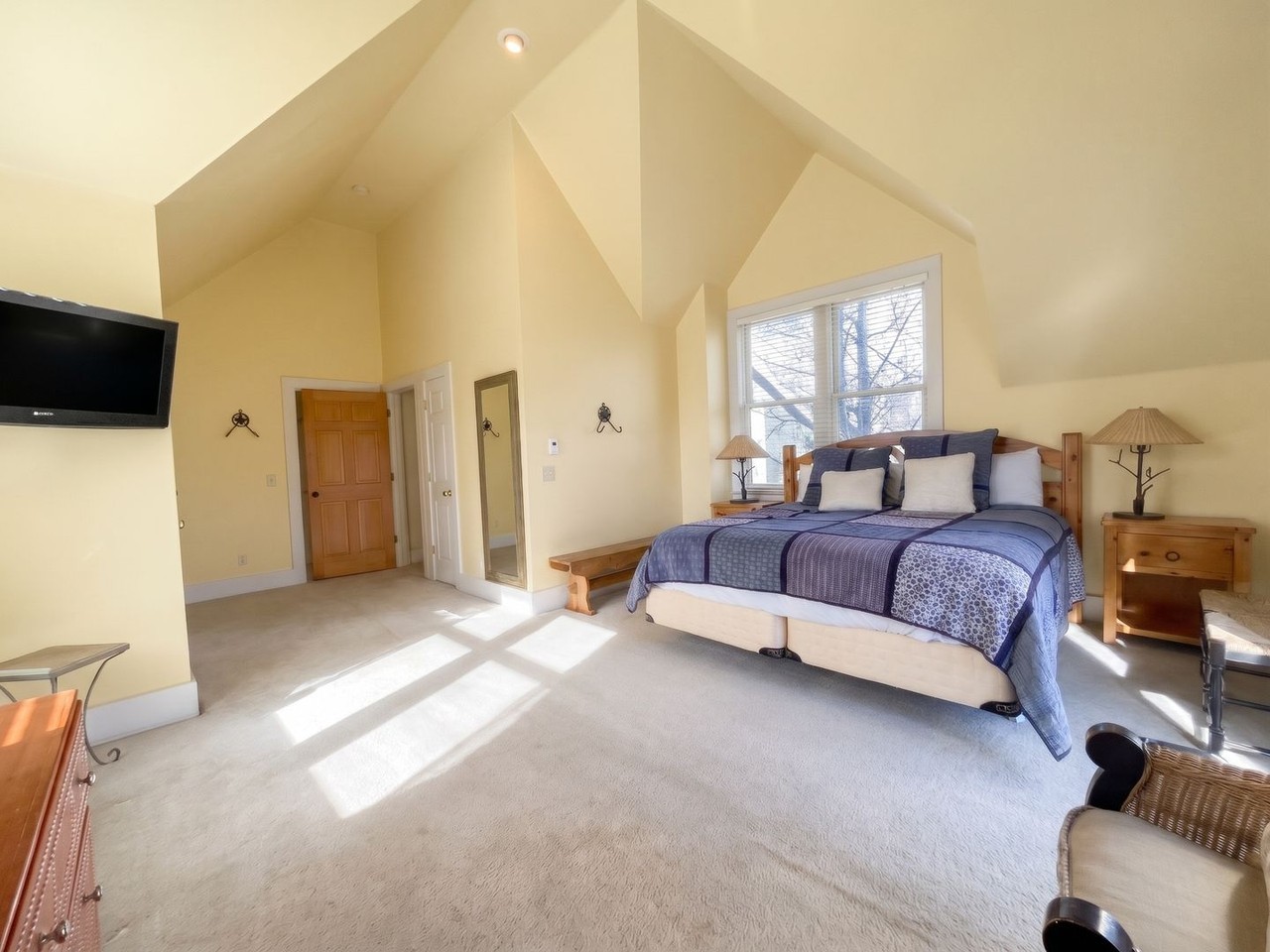 212 N French St - Photo 6 of 15