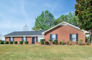 featured image of 156 Oak Bluff Dr