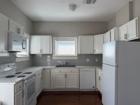 130 E Craig Pl #4 - Photo 1 of 1