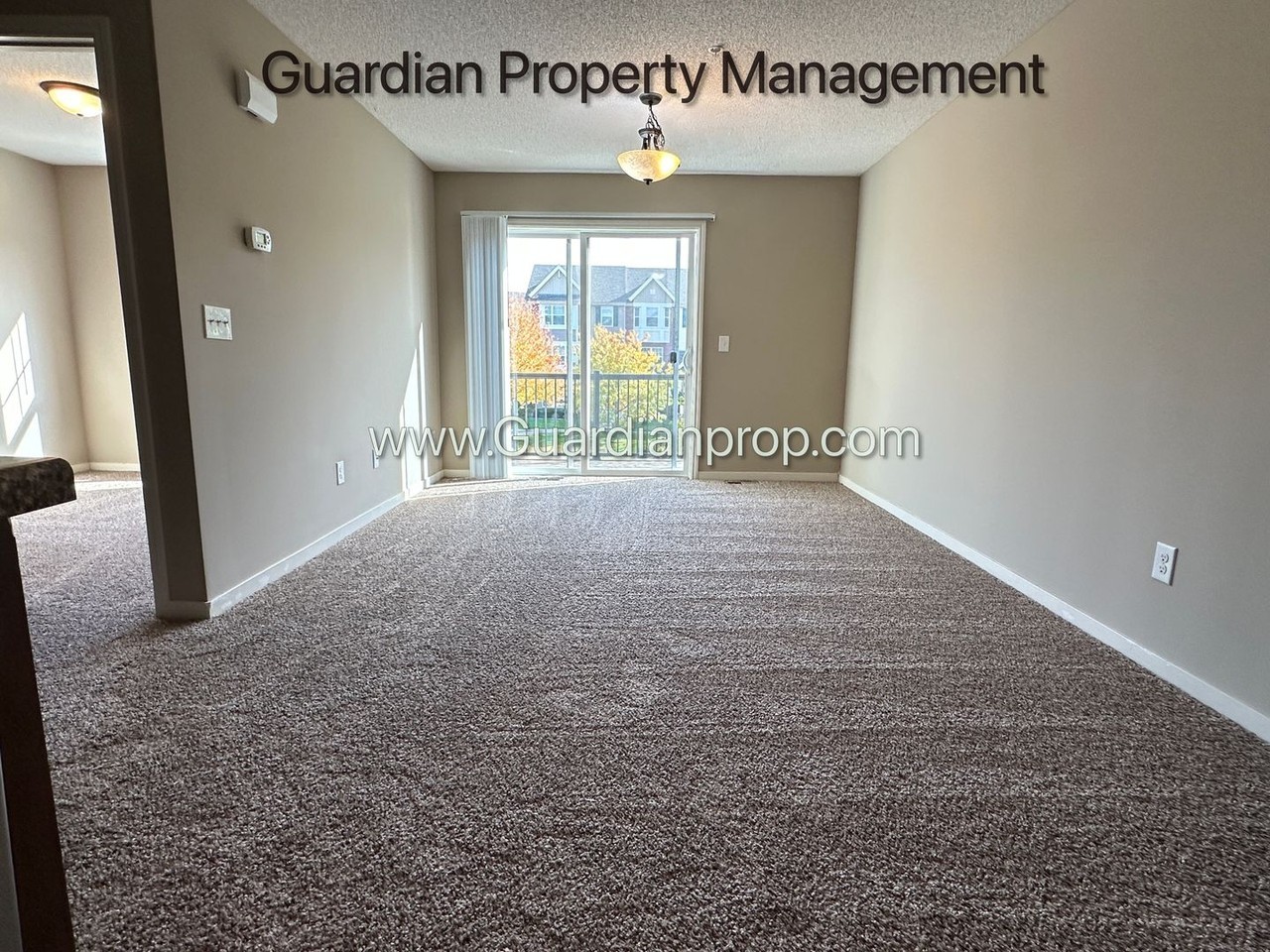 11942 Emery Village Dr N - Photo 5 of 19