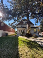 featured image of 362 Fisher St #3R