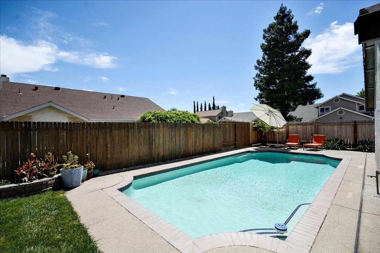 8332 Cutler Way - Photo 2 of 29