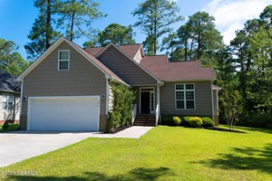 featured image of 906 Caroline Ct