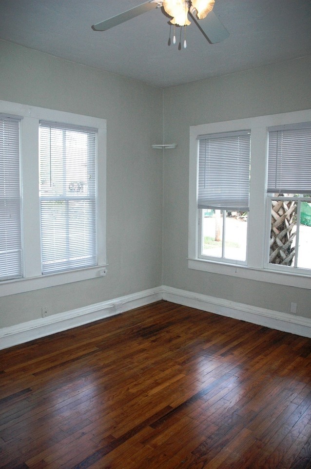 1918 Nw 1st Ave - Photo 7 of 10