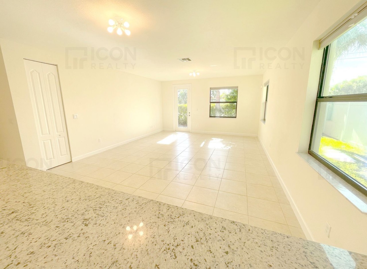 6029 Sandhill Crane Dr - Photo 5 of 16
