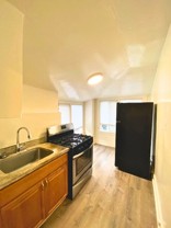 527 Merrimac St - Photo 1 of 1