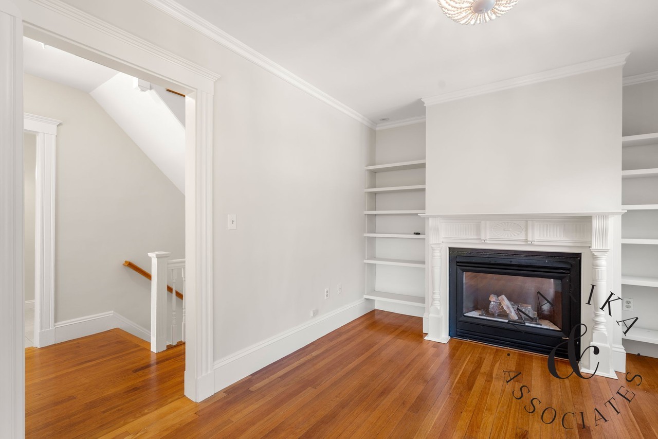 47 Clark St #47 - Photo 6 of 36