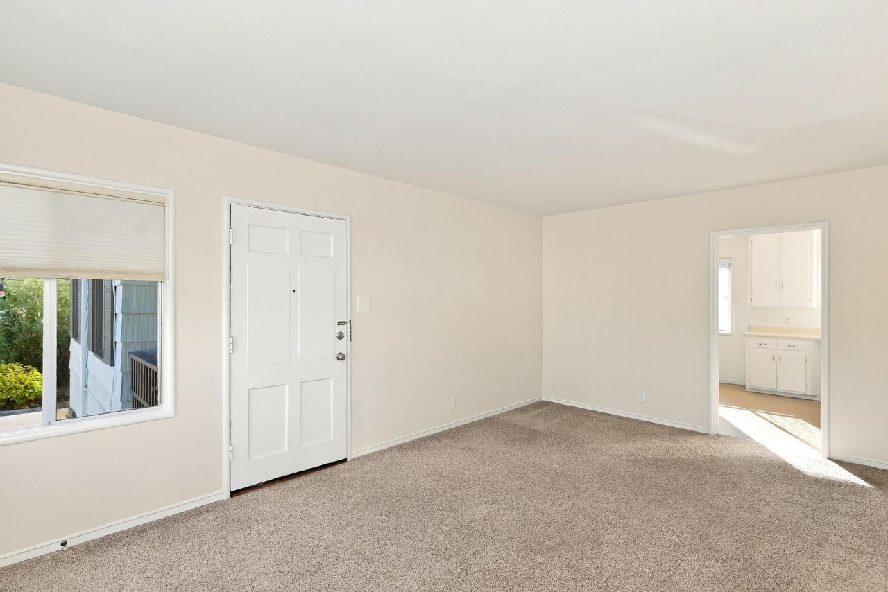 6636 Lincoln Ave - Photo 4 of 23