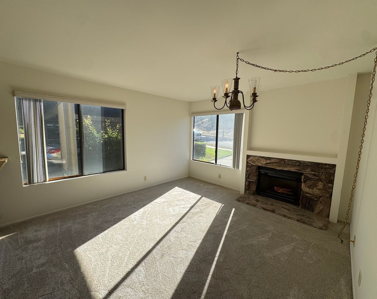 751 Birchpark Cir #105 - Photo 4 of 17