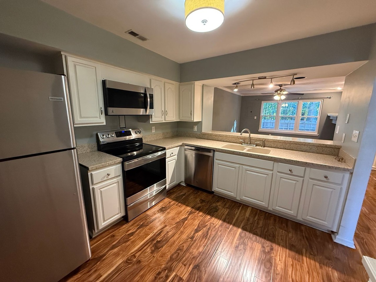 2805 Saville Garden Way - Photo 2 of 8