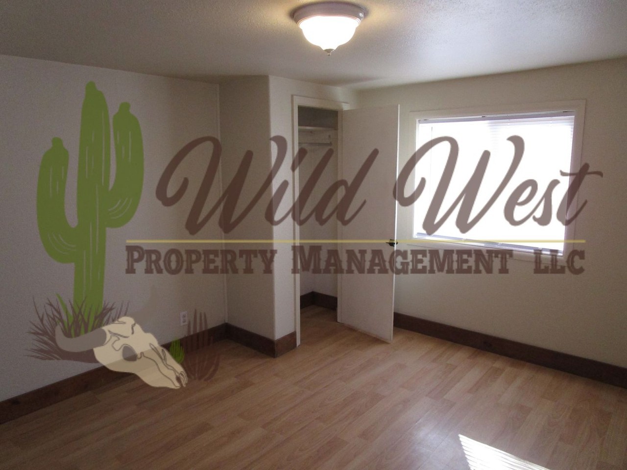 691 Nw 9th St - Photo 6 of 11