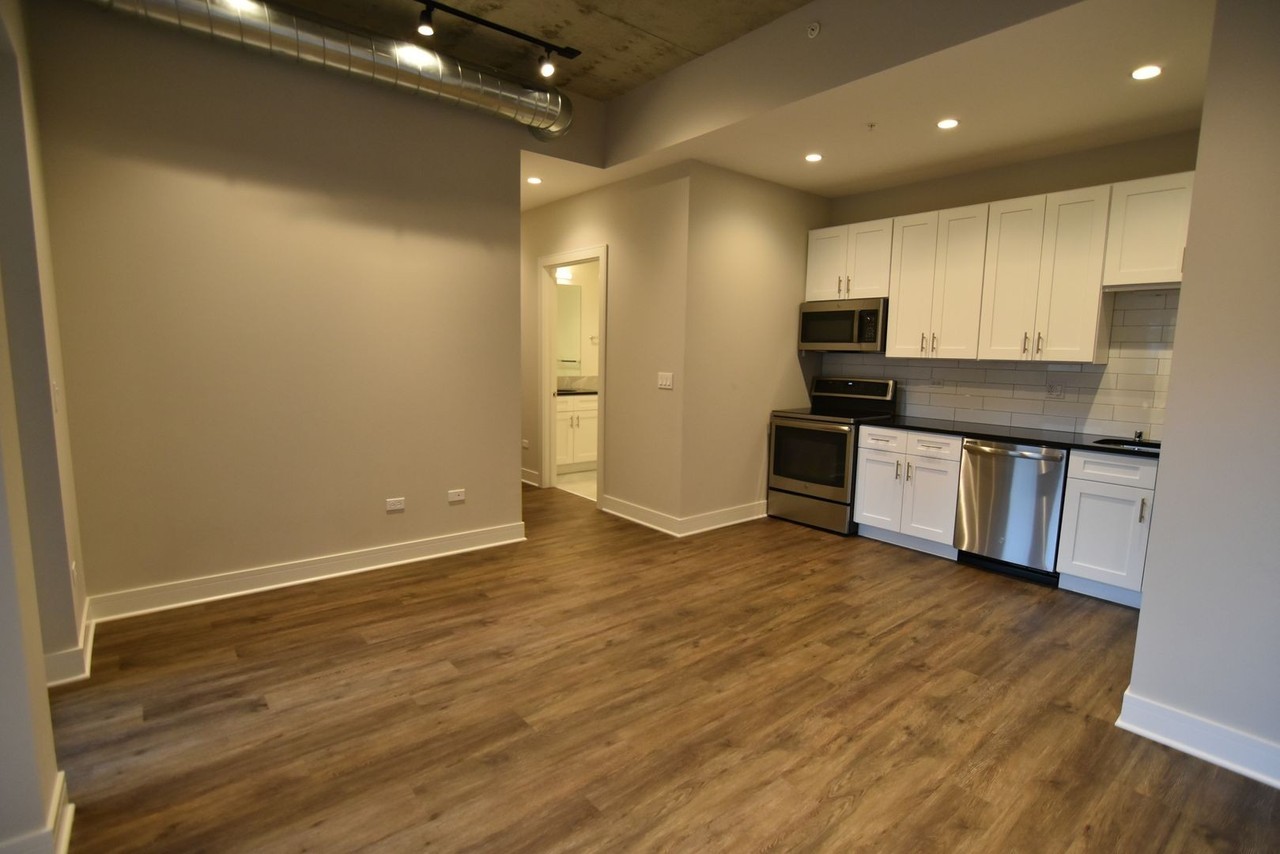 3817 45 N. BROADWAY St. #3833-317 - Photo 2 of 25