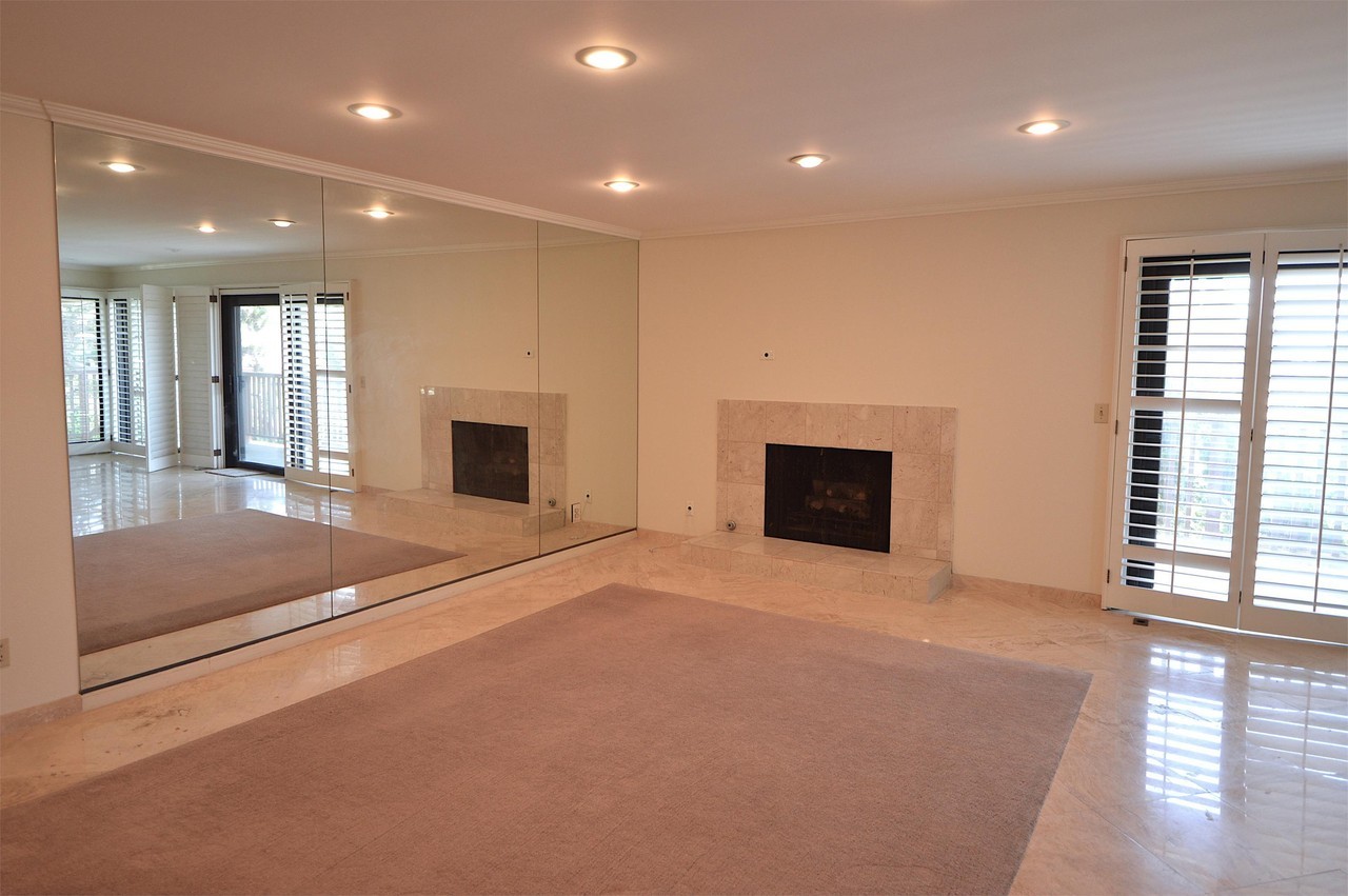 Riviera Circle - 6254 - Photo 4 of 26