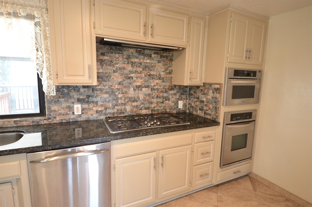 Riviera Circle - 6254 - Photo 7 of 26