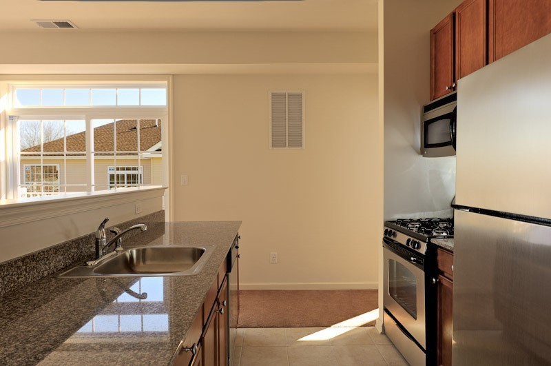 21 Lasatta Ave - Photo 2 of 5