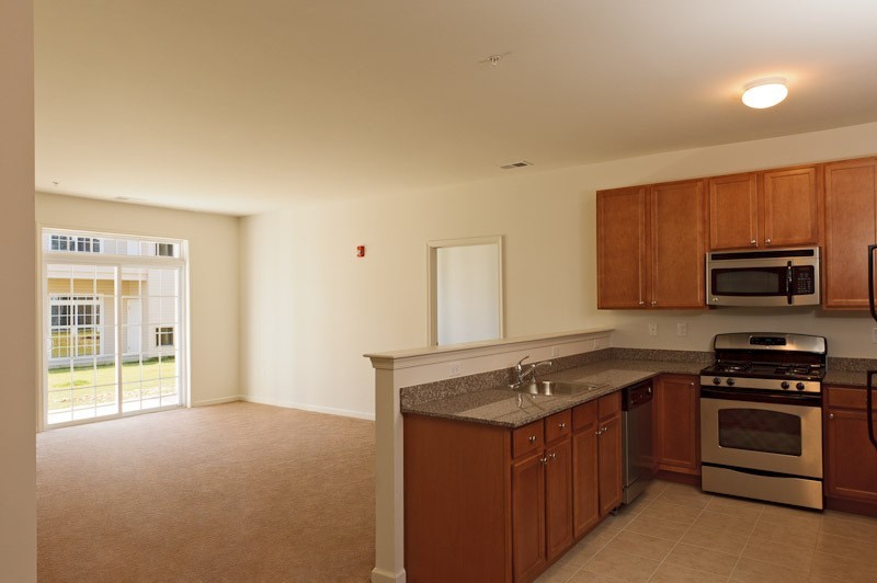21 Lasatta Ave - Photo 5 of 5