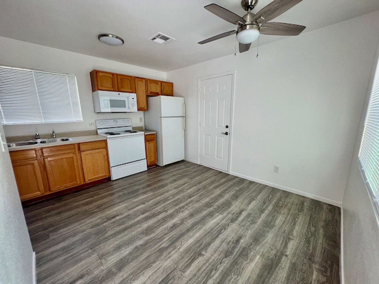 5127 Garden Ln #A - Photo 2 of 9