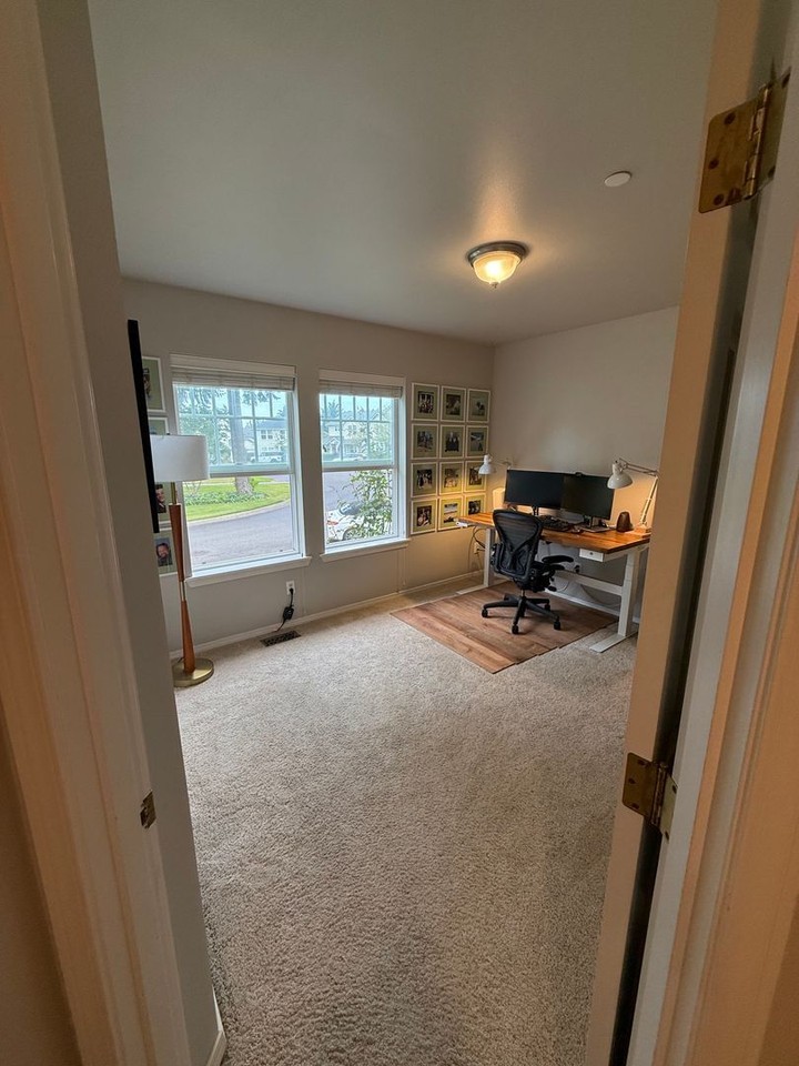 1461 Montgomery St - Photo 7 of 26