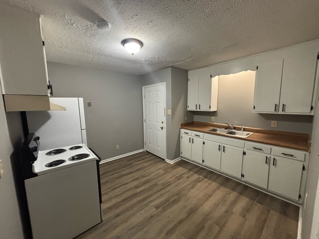 1507 Coley Drive - Photo 7 of 24