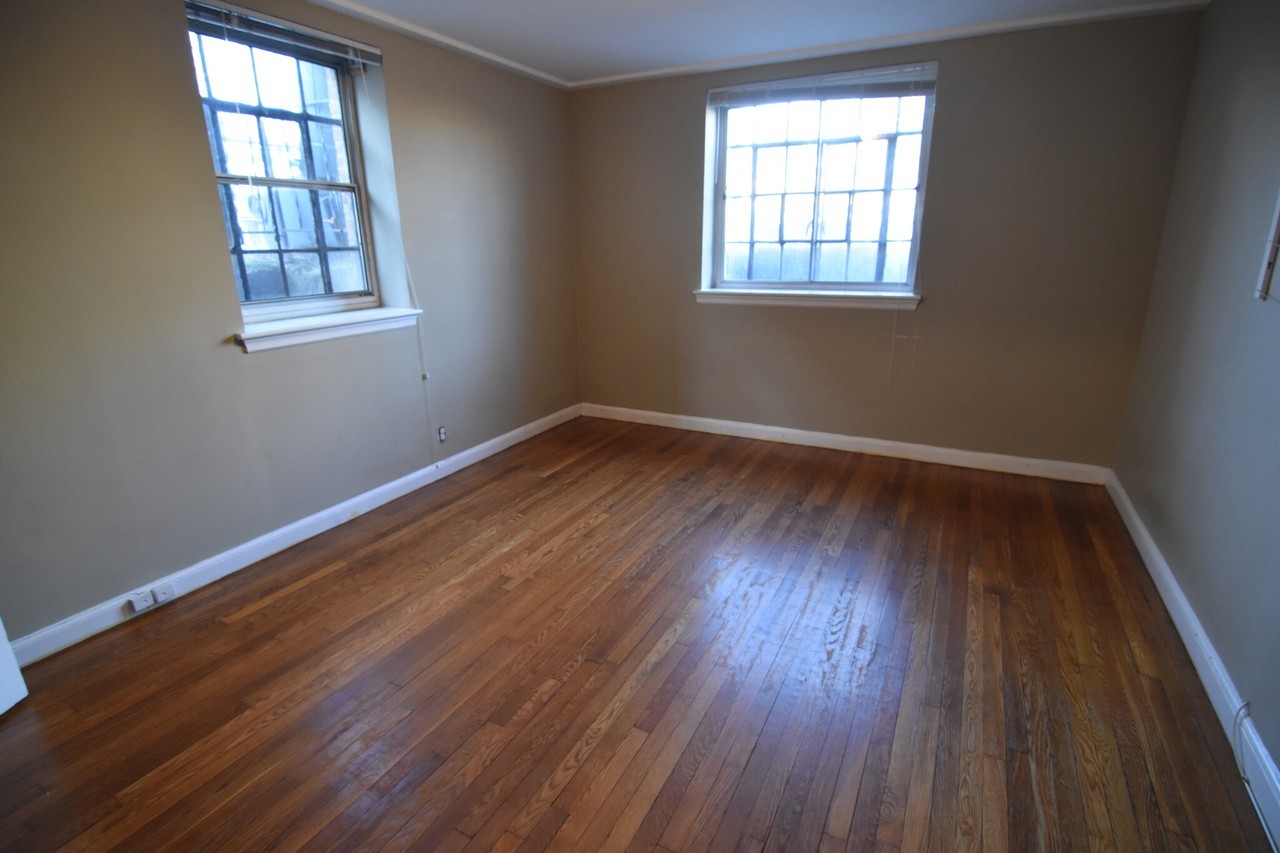 28 Richardson St #5 - Photo 3 of 6