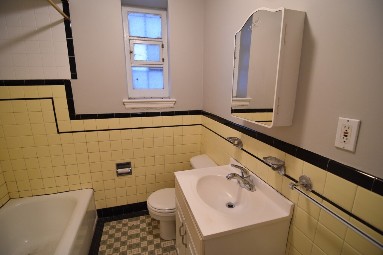 28 Richardson St #5 - Photo 4 of 6
