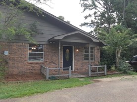 102 Countryview Ln - Photo 1 of 1