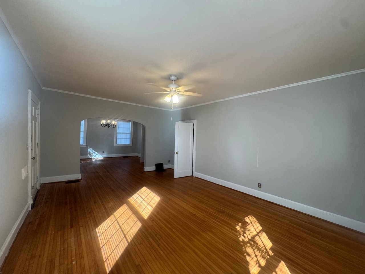 633 E Edgemont Ave - Photo 3 of 21