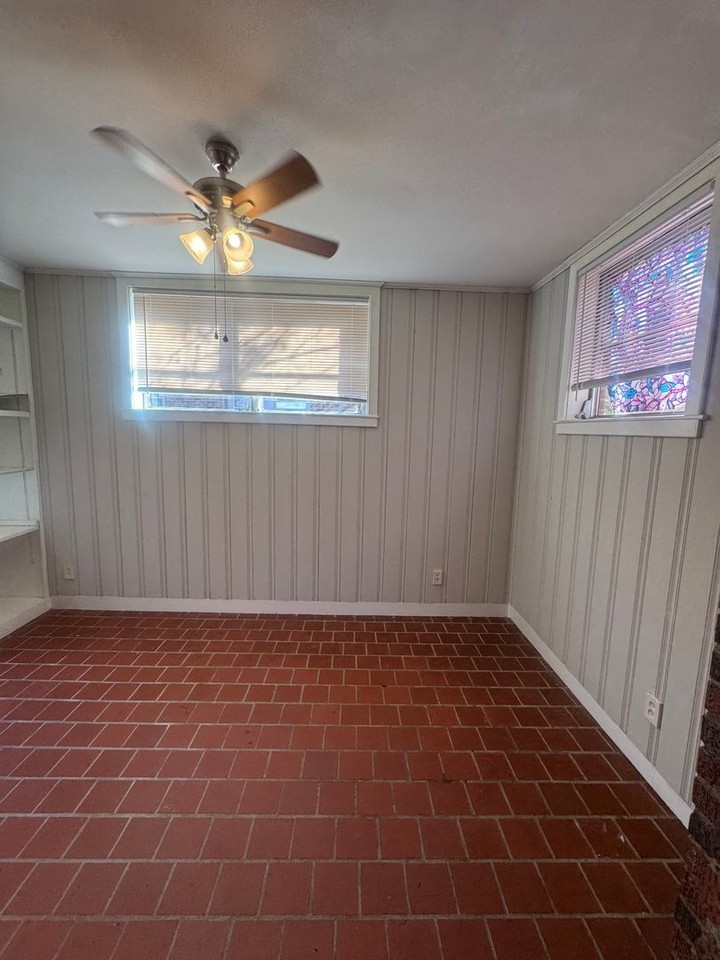 633 E Edgemont Ave - Photo 4 of 21
