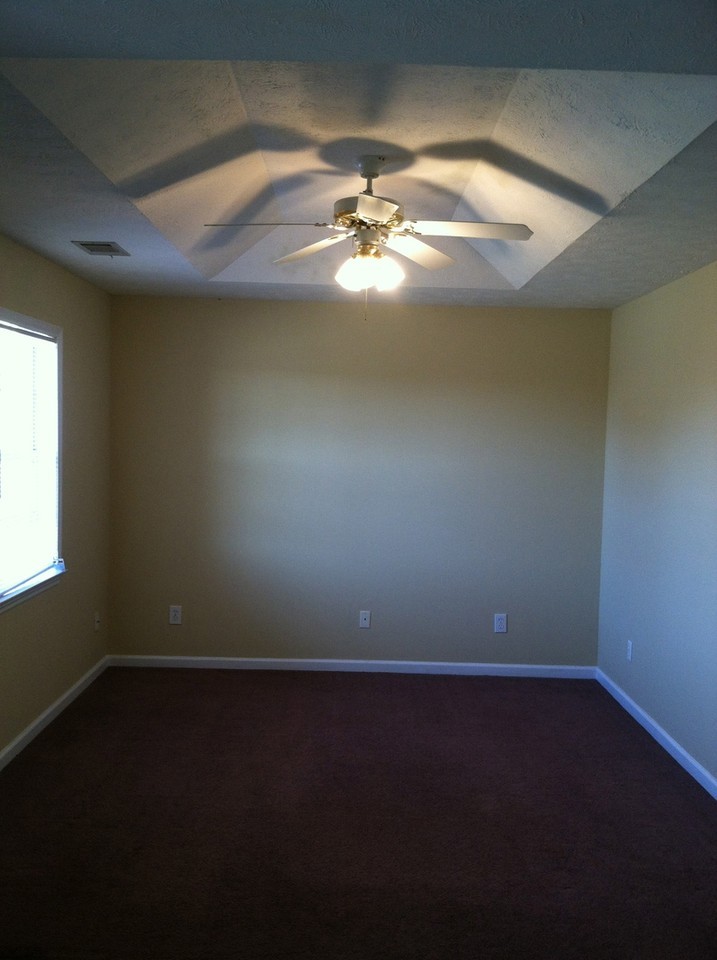 1962 Rick Dr - Photo 3 of 8