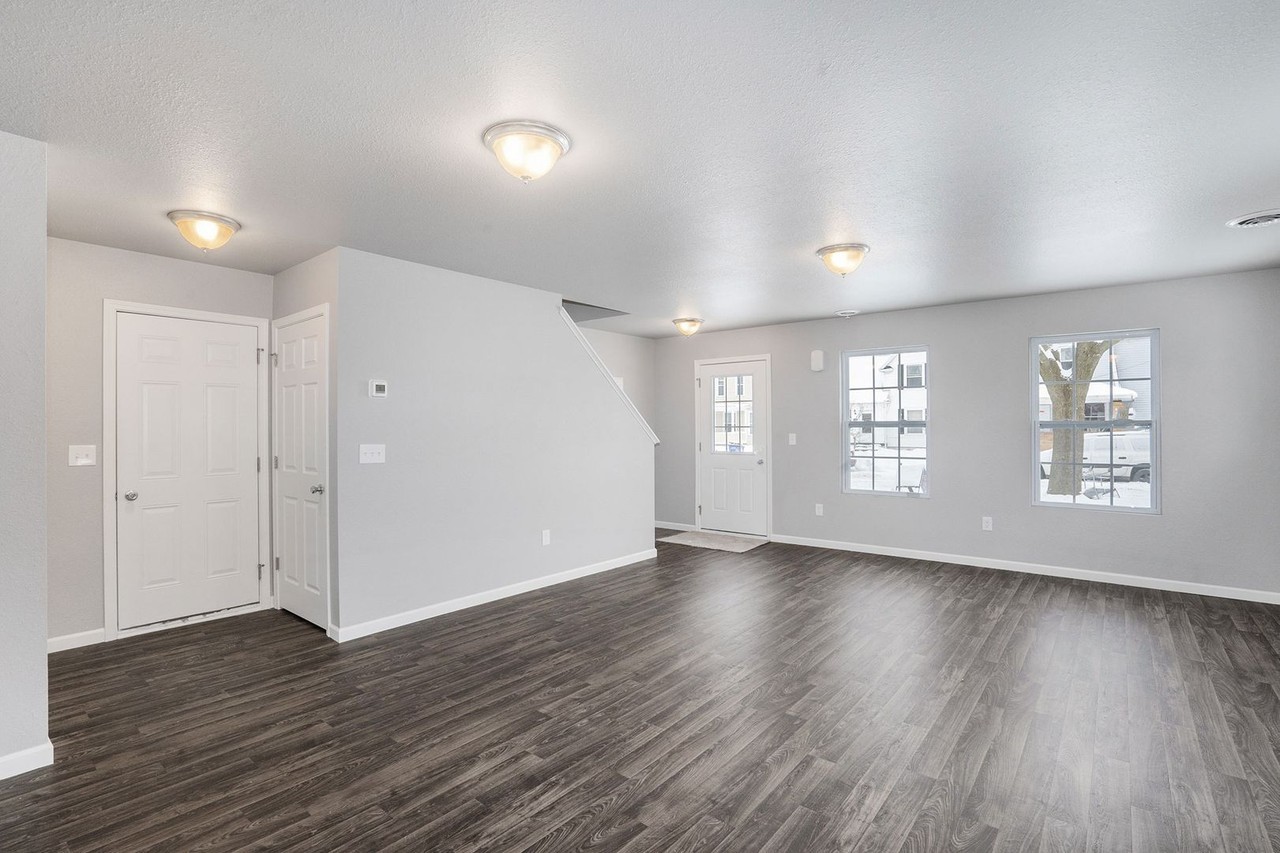 4429 Hannan Rd - Photo 6 of 18