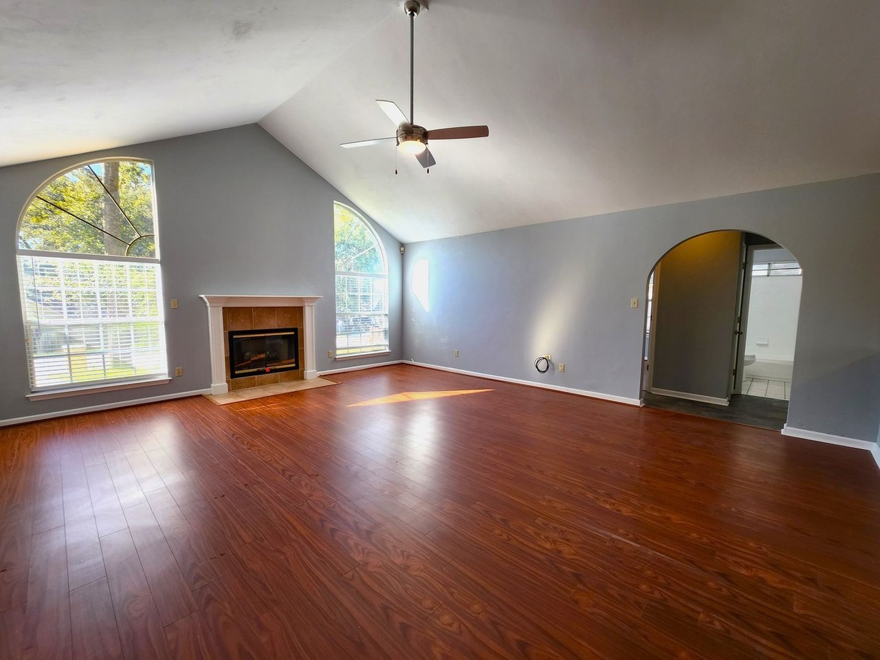 5742 Countryside Dr - Photo 3 of 37