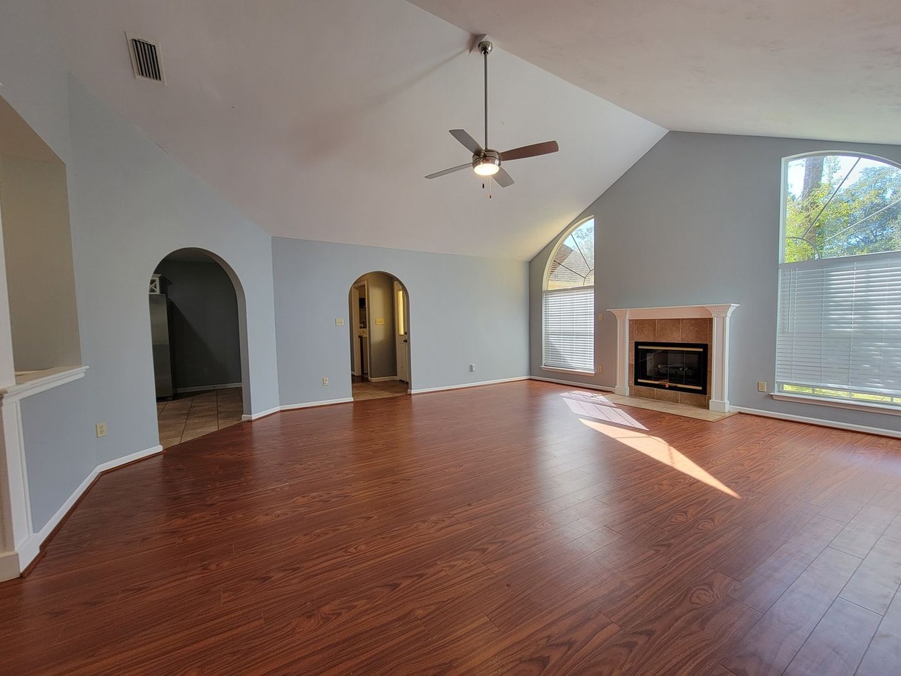 5742 Countryside Dr - Photo 5 of 37