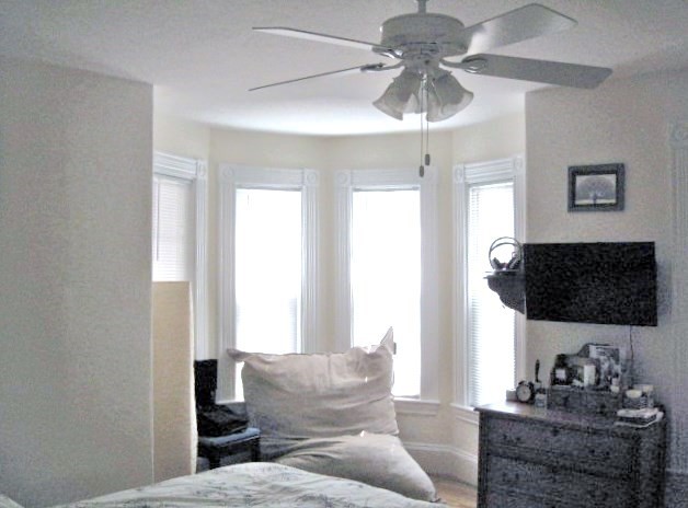 102 Sycamore St #2 - Photo 4 of 10