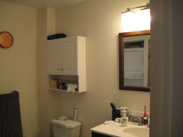 102 Sycamore St #2 - Photo 6 of 10