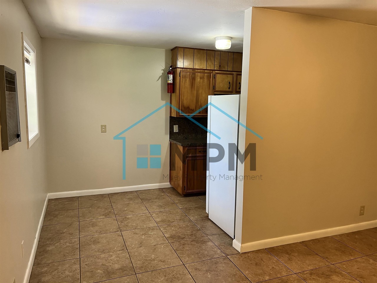 202 Clay Street - Photo 2 of 8