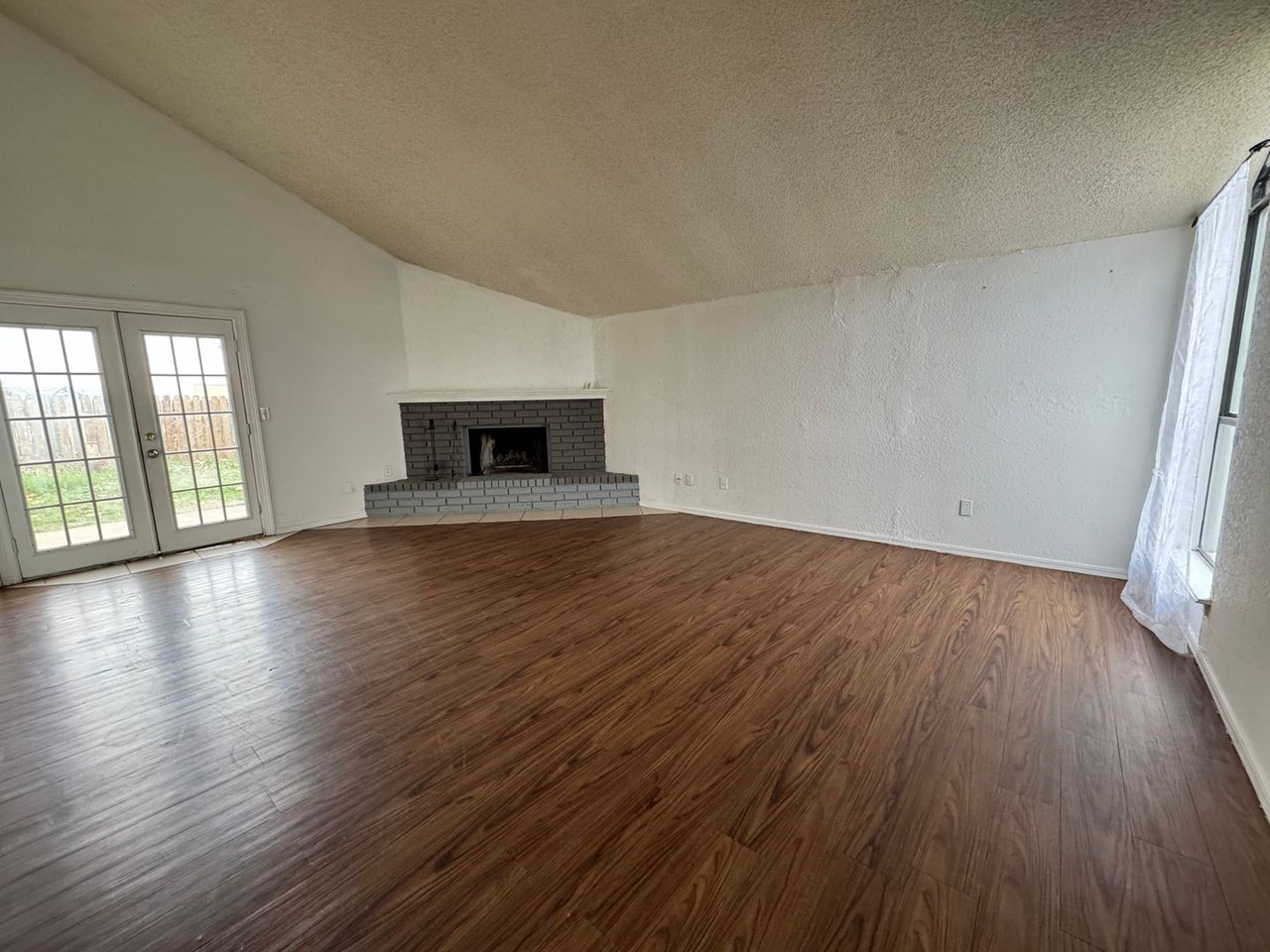 6823 S 78th East Ave - Photo 3 of 19