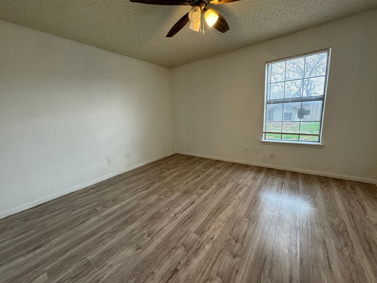 6823 S 78th East Ave - Photo 5 of 19